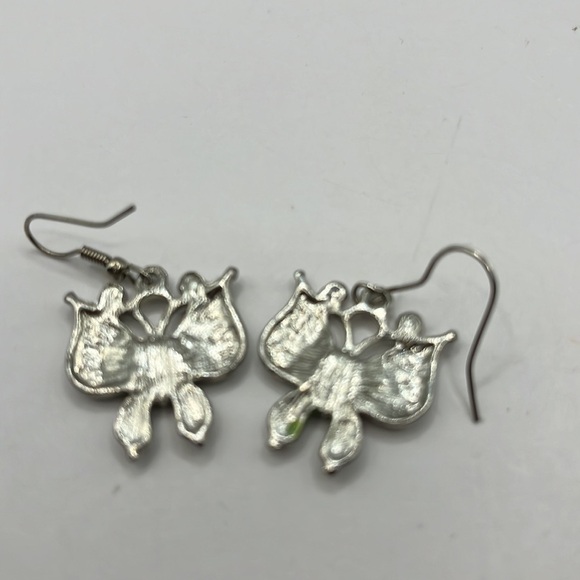 Butterfly Drop Earrings Silver tone and Green Enamel Butterfly 🦋 - Picture 12 of 13